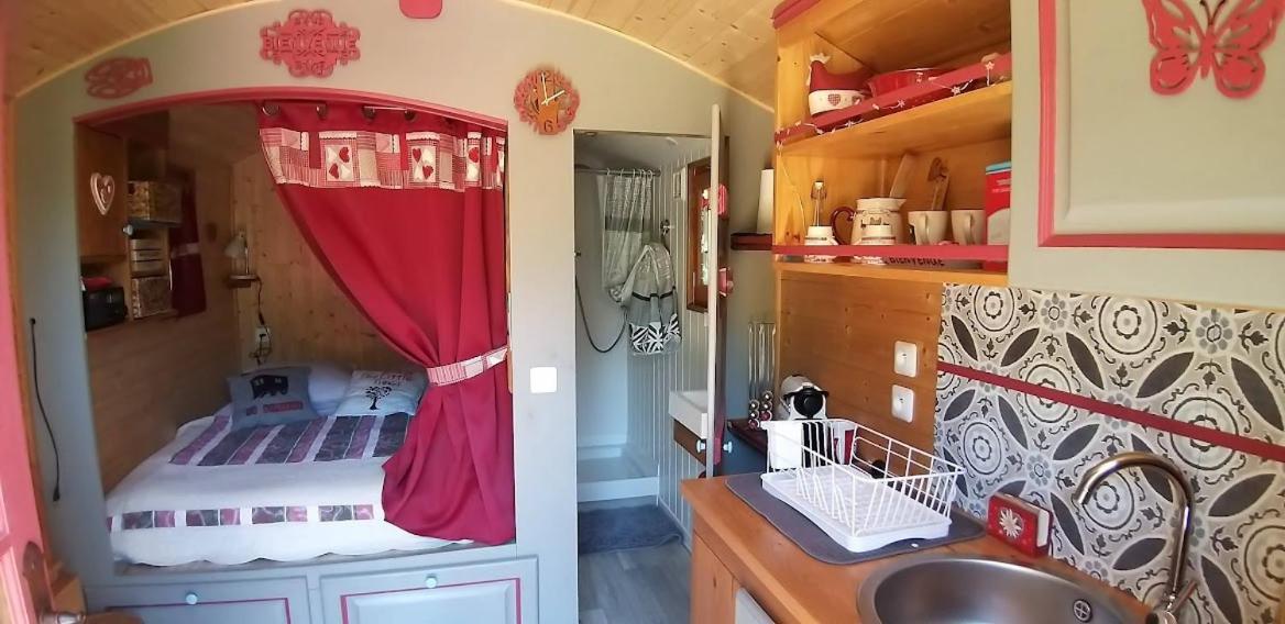 Roulotte Romantique Chauffee En Cevennes Monteils  Экстерьер фото